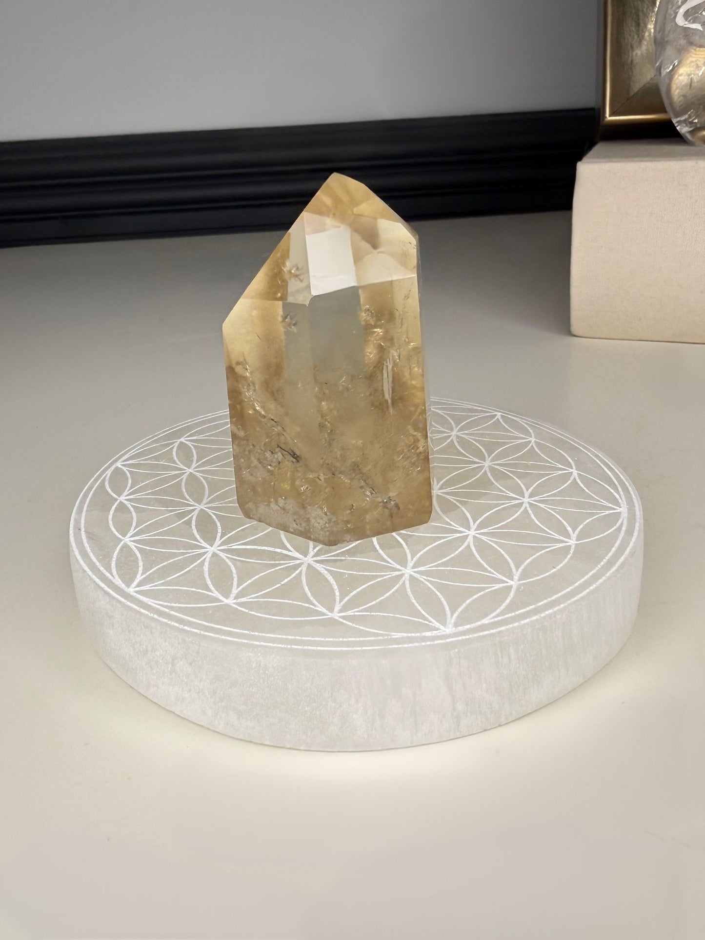 Selenite Charging Plate